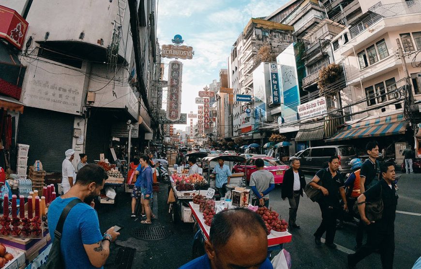 Hollywood Sign Small Group Tour in Luxury Van